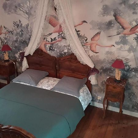 Les Cedres Bed & Breakfast มงเตกู ภายนอก รูปภาพ