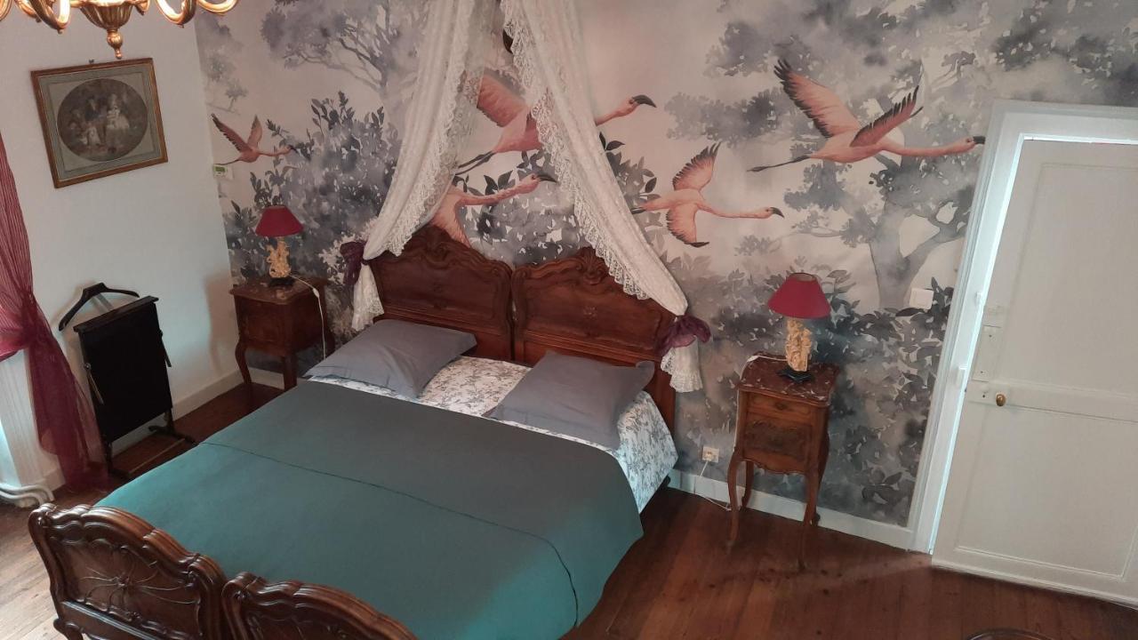 Les Cedres Bed & Breakfast มงเตกู ภายนอก รูปภาพ